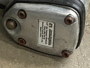 lot 15 image: Central Pneumatic 12 Impact Wrench
