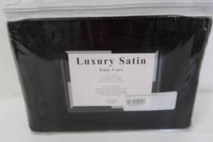 lot 654 image: Elite Home Products 100% Luxury Satin Polyester Solid Sheet Set, Queen, Black