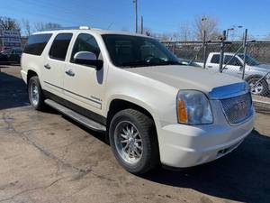 2011 GMC Yukon XL Denali AWD