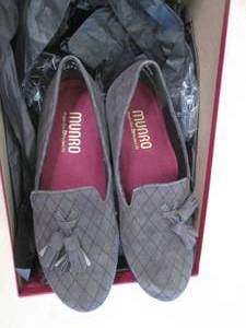 Munro American Grey Suede Womans S...