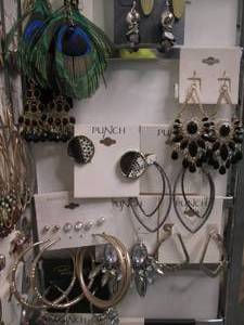 Retail jewelry display with costume...