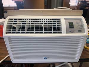GE 5000 BTU Air Conditioner Works�Great�