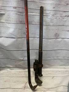 Stillson�Walworth�Made�In�USA Pipe Wrench &�Crowbar�