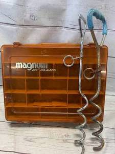 Plano Magnum Box & Two Dog Tie Outs�
