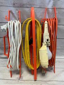 Extension Cords & Trouble Light�