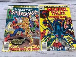 2 Vintage Spiderman Comic Books�