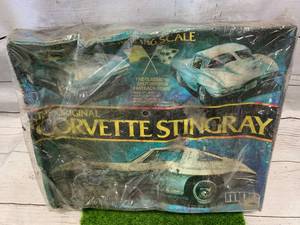 lot 8 image: MPC 1963 Corvette Stingray 116 Unopened Model (Opened Model Sells For $ 70)
