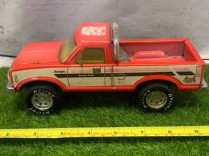 lot 15 image: Rare Vintage 1983 Nylint Ford Ranger Pickup Truck