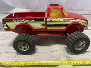 lot 20 image: Nylint Steer Crazy Pickup Truck 4X4 (Sold $40 Ebay)