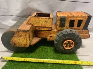 lot 43 image: Tonka Vintage Mighty Roller