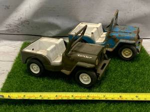 lot 54 image: Lot of 2 Mini 6 Long Tonka Jeeps