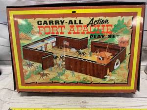 lot 57 image: 1968 Marks #4685 Fort Apache Carry All Set (Sold $164 On Ebay)