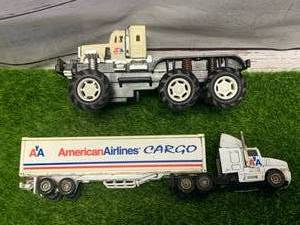lot 67 image: Super America Truck & American Airlines Semi