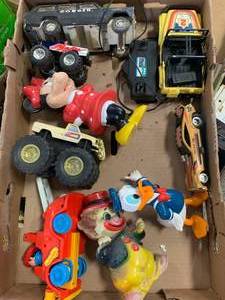 lot 77 image: Vintage Lot of Miscellaneous Toys