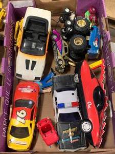 lot 109 image: Miscellaneous Toy Lot