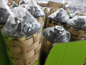 Lot of MainStays Bamboo Touches qua...