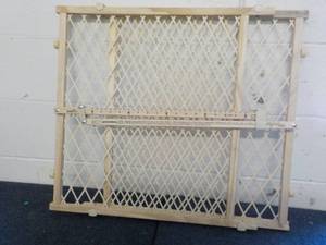 Evenflo Gate...