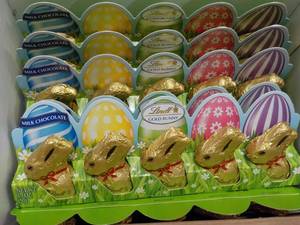 Box of 12 - 1.7 oz Gold Bunny Mini...