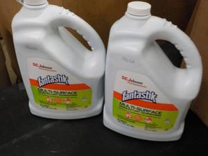 2 -1 gallon Jugs Fantastik Multi Su...