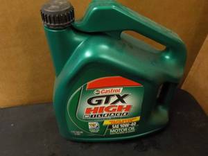 1 Gallon Castrol GTX High Milage SA...