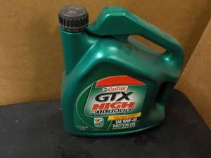1 Gallon Castrol GTX High Milage SA...