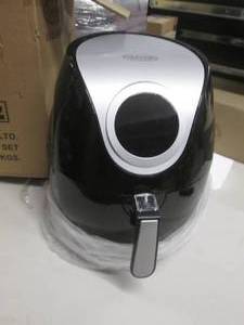 chefsmark 5.8qt air fryer powers on...