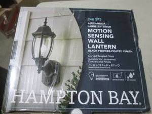 hampton bay alexandria motion sensi...