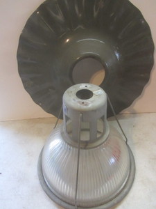 lot 428 image: LoBay Light Shade