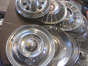 lot 462 image: Hub Caps
