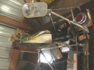 lot 434 image: Truck Mirrors, Reflectors