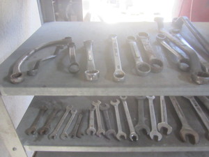 lot 437 image: Wrenches, Craftsman, Wayne, S-K