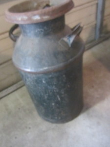 lot 453 image: Milk Can TF Creamery