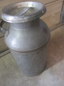 lot 454 image: Milk Can TF Creamery