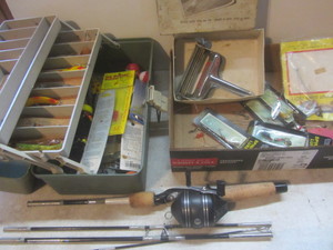 lot 472 image: Tackle & Box, Pole