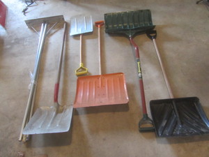 lot 499 image: Roof Rake, Snow Shovels