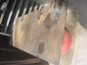 lot 505 image: Welding Table & Vise