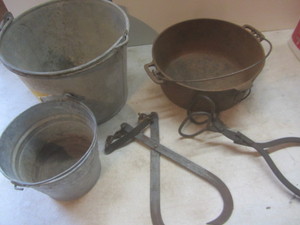 lot 519 image: Cast Kettle, Galv Pails, Tongs