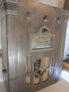 lot 554 image: RCA Shortwave Radio