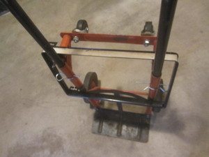 lot 570 image: Hand Truck Bag Attachment
