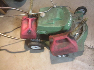 lot 576 image: Lawnboy Mower - Parts