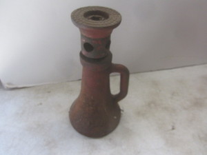 lot 584 image: Vintage House Jack