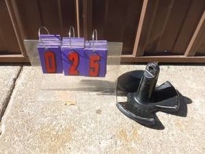 12 lb coated tri-wing anchor. New. As shown.