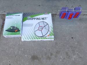 Golf chipping net & auto putt return. As shown.