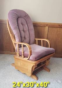 lot 112 image: Bow Back Oak Glide Rocker