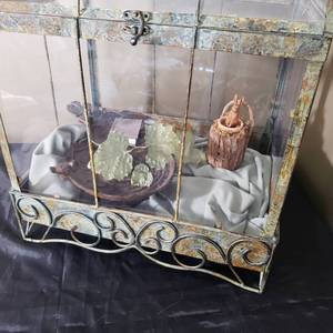 lot 113 image: Large Metal Glass House Terrarium