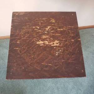 lot 61 image: Victorian Spindle Leg Plant Stand