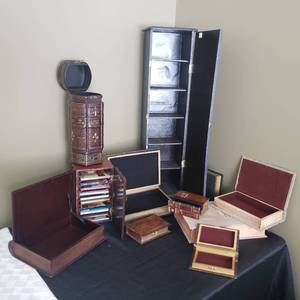 lot 170 image: Faux Book Chest Bundle