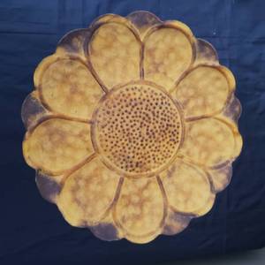 lot 84 image: Cute Miniature Sunflower Table