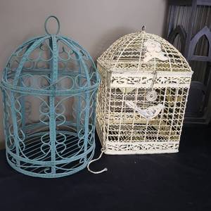 lot 102 image: Fabulous Wire Birdcage Collection  Lot of 6