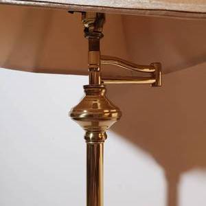 lot 90 image: Brass Swing Arm Lamp